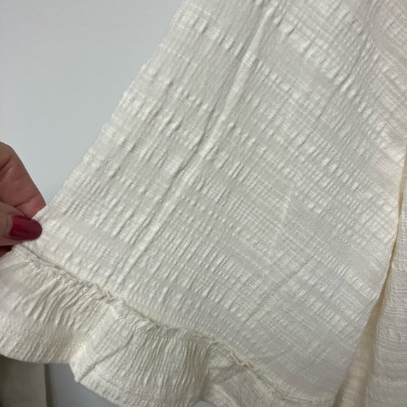 NWT, Wonderly top, short sleeved, parchment, M. - Picture 2 of 6